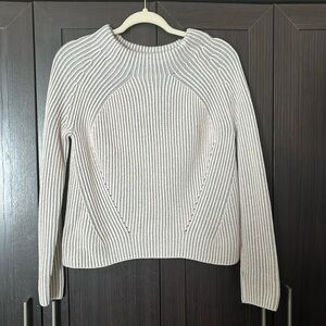 Women’s Athleta Cable Knit Sweater Small